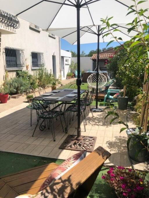 Une Pause Au Paradis Sorgues Exteriör bild