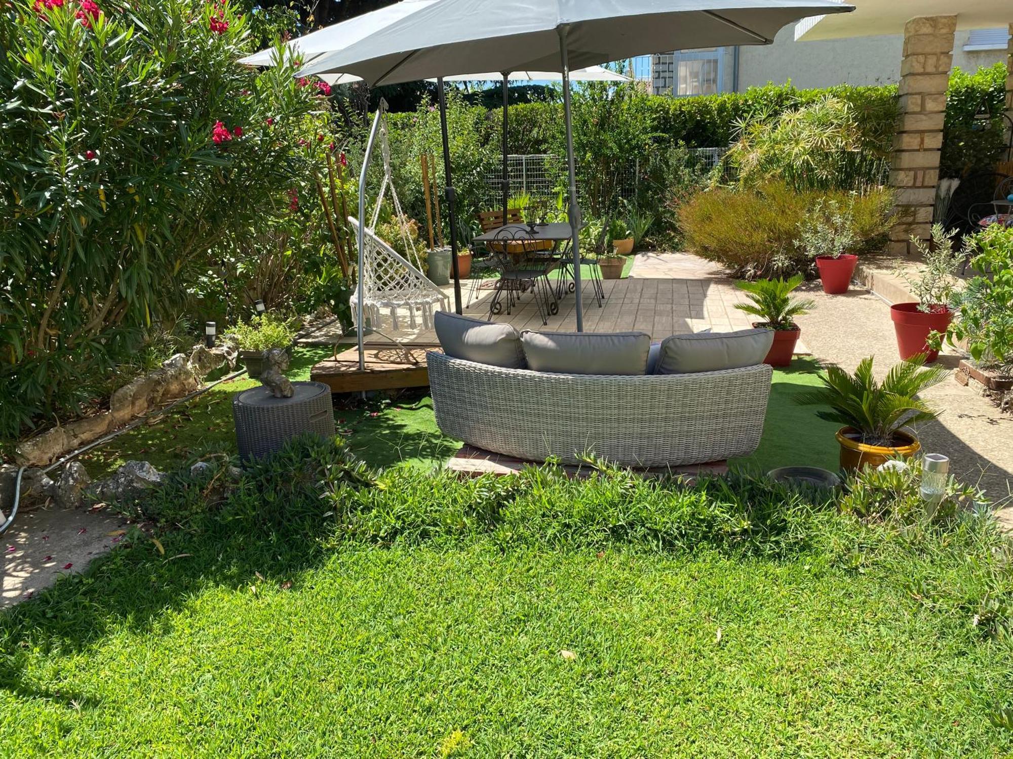 Une Pause Au Paradis Sorgues Exteriör bild